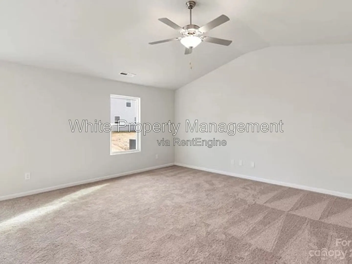 3 bed, 2.0 bath, 1317 sqft, $2,045 — Photo 4