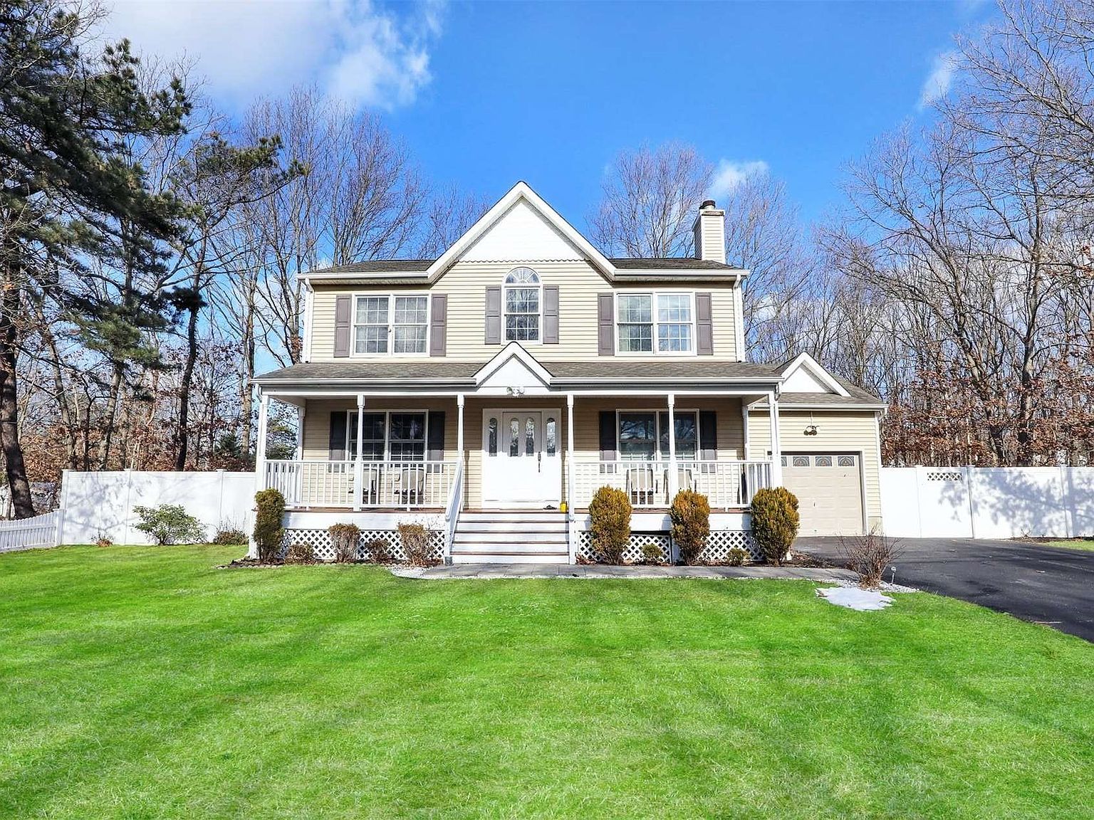 11 Booth Street, Centereach, NY 11720 Zillow