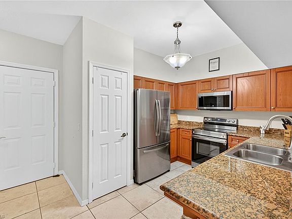 4th image of 10009 Villagio Gardens LN #106