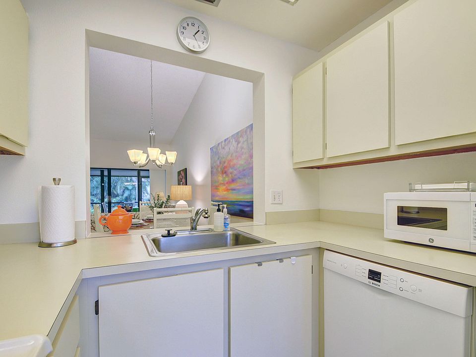 1st image of 3953 San Anselmo Drive #B