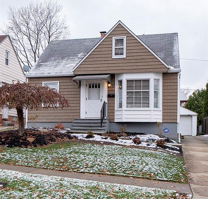 1st image of 5160 E 114th St