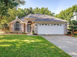 508 Briarcrest Dr, Burleson, TX 76028