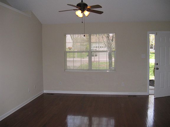 4th image of 1533 Foolish Pleasure Ln