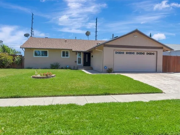 17242 Medallion Ave, Tustin, CA 92780