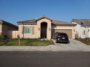 463 Bo Tree Ln, Madera, CA 93637