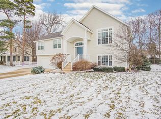 15256 Vintage Ave, Grand Haven, MI 49417