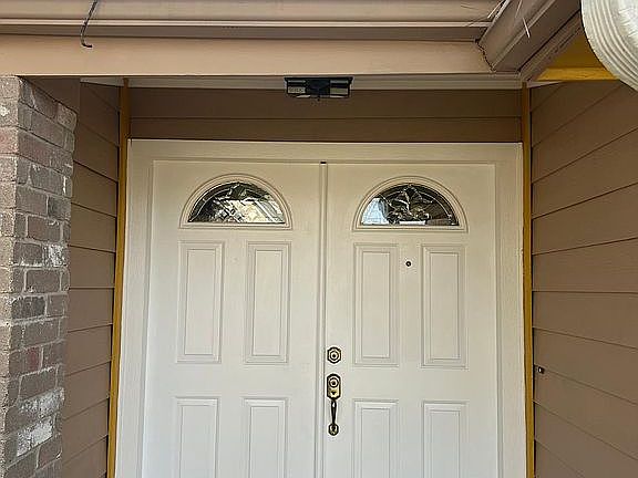 2nd image of 15731 Oak Mountain Dr