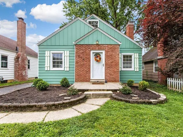 219 E Royal Forest Blvd, Columbus, OH 43214