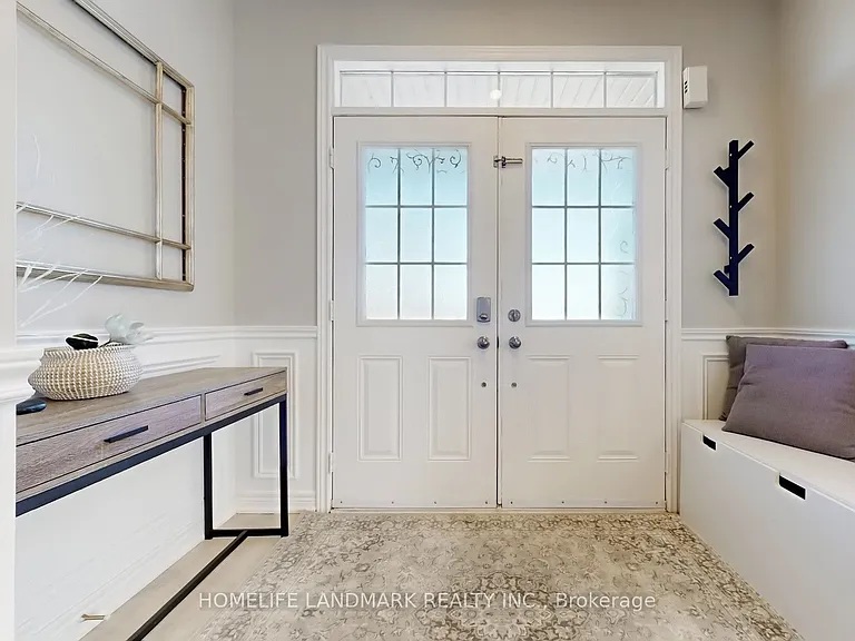 13 Woodway Ln — Photo 5