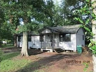 1st image of 60332 Lavender Dr