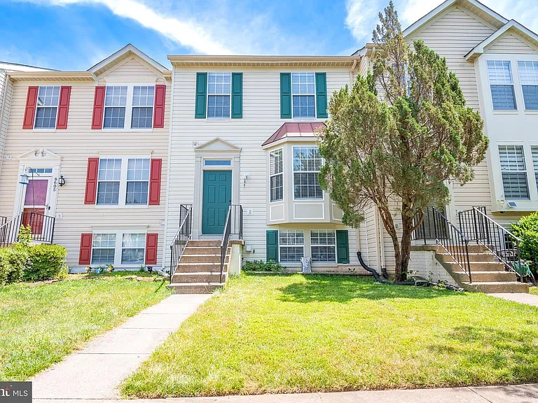 8607 Walcott Ct — Photo 2