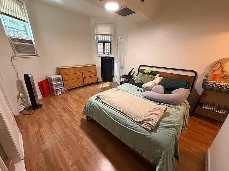 6225 N Francisco Ave #G — Photo 6