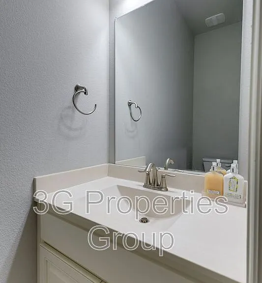 3521 Camden Ct — Photo 9