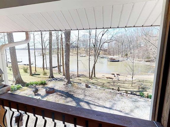 2nd image of 506 Horseshoe Dr