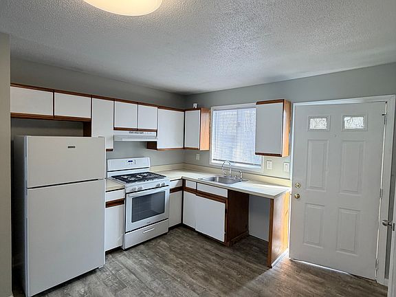 2nd image of 43 Hillside Ave #1