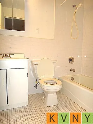 Rented by KVNY Soho | media 56