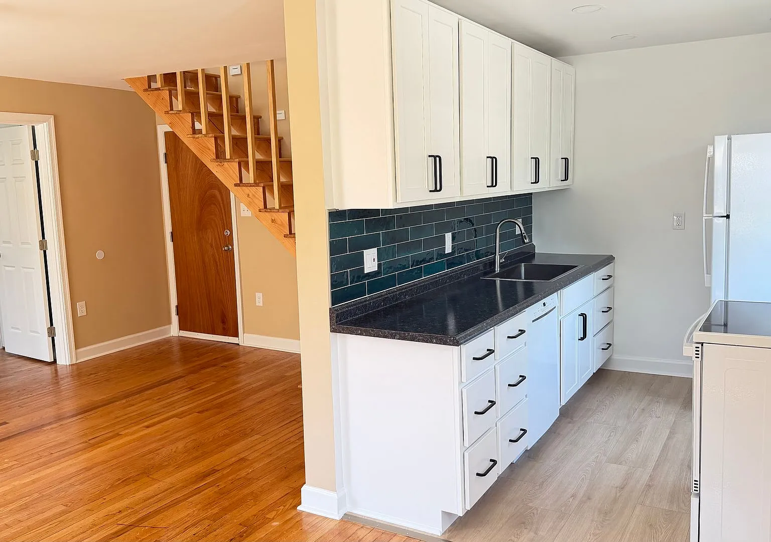8800 Plymouth Street Spring Park Properties, Llc — Photo 3