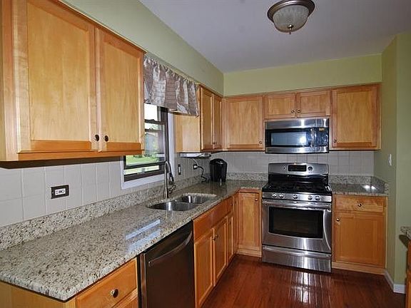 5th image of 16607 76th Ave