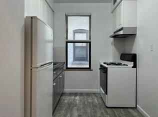 34-35 30th St #1, Astoria, NY 11106