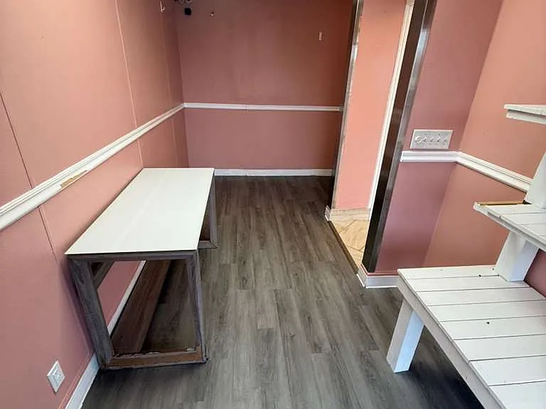 2526 Missile Rd #4 — Photo 8
