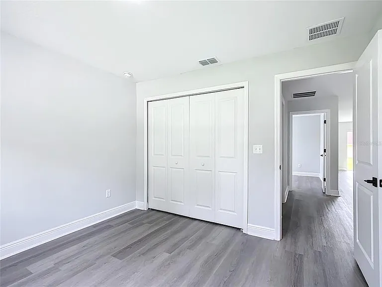 13609 SE 53rd Ave — Photo 16
