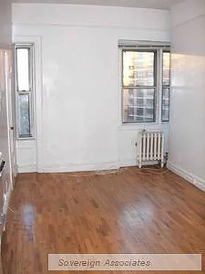 Rented by Sovereign Associates | media 32