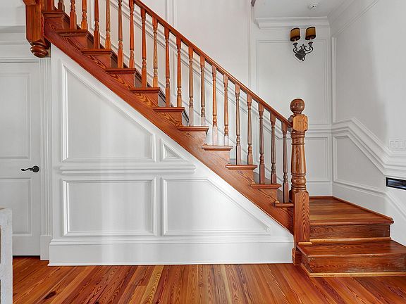 2nd image of 103 Marine St