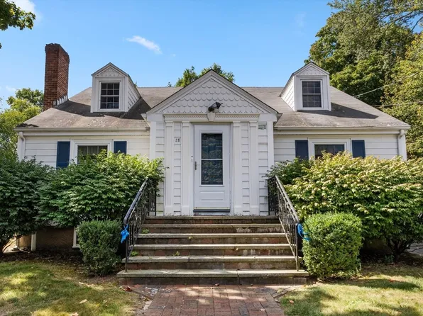 25 Centre Ln, Milton, MA 02186