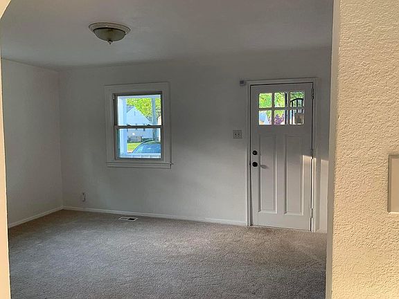 4th image of 1937 Redgate Dr