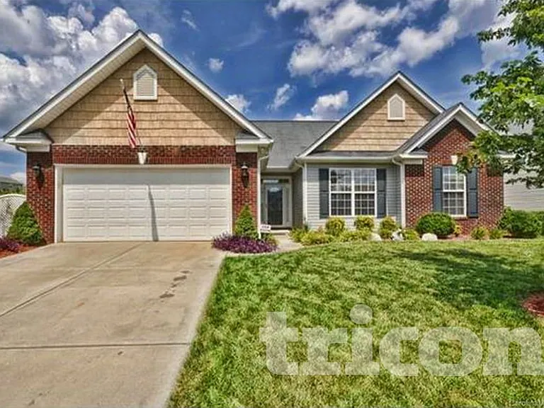 3058 Clover Rd NW — Photo 2