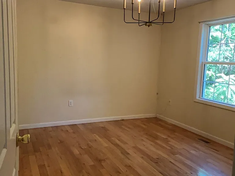 32 Curve St — Photo 5