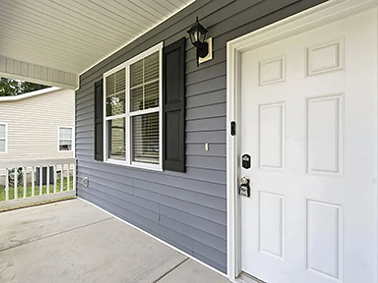 573 Circle Dr — Photo 4