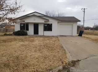 499 Scenic Ln, Skiatook, OK 74070