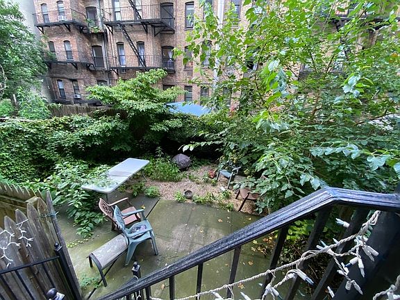 2nd image of 309 E 90th St APT 1