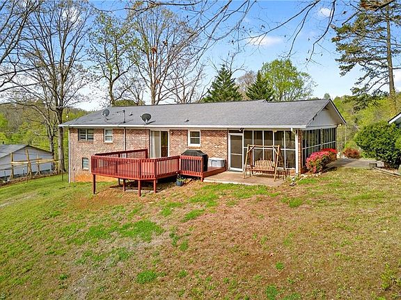 5th image of 82 Landis Rd