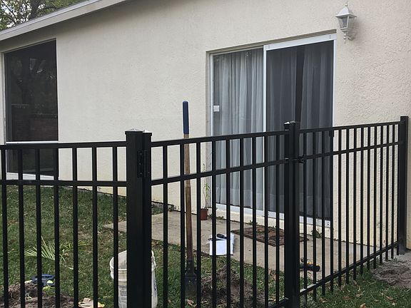 3rd image of 1447 Finsbury Ct