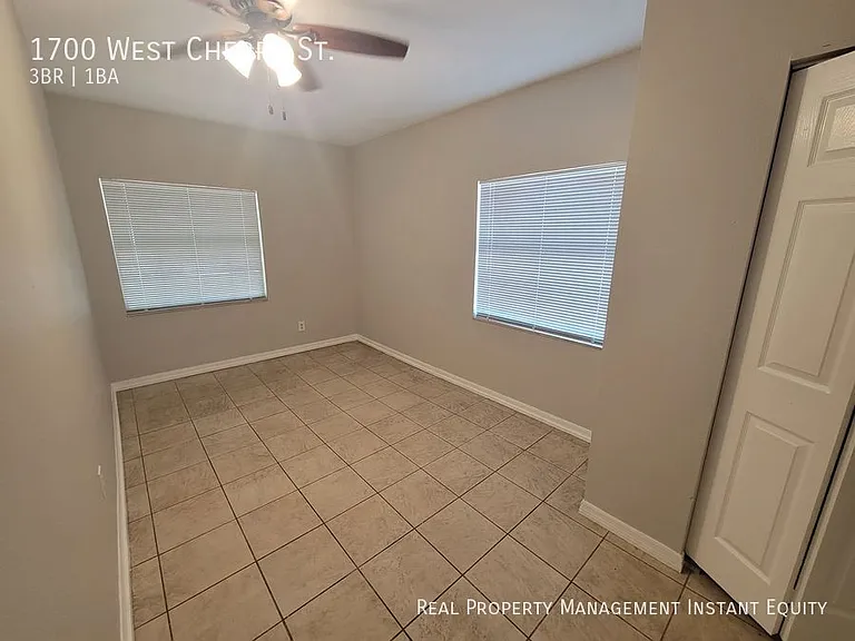 1700 W Cherry St — Photo 6