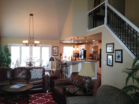 2nd image of 6840 Twin Oaks Ct #6840