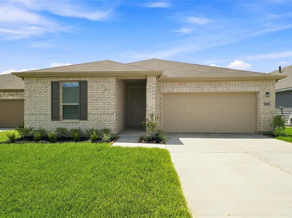 1806 Livadero Ln, Fresno, TX 77545