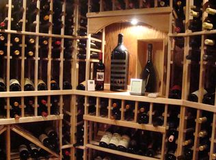 864 Pinehurst Dr, Chapel Hill, NC 27517