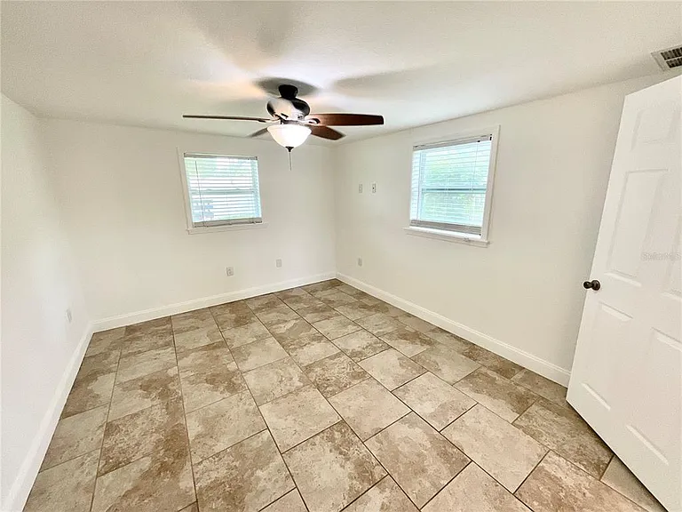 4233 Belle Isle Ct — Photo 9