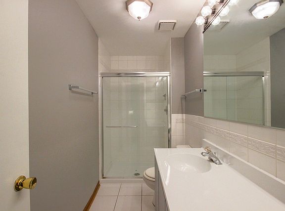 4th image of 309 Elgin Ave APT C
