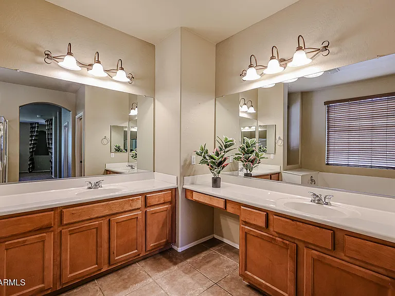 2390 W Jake Hvn — Photo 10