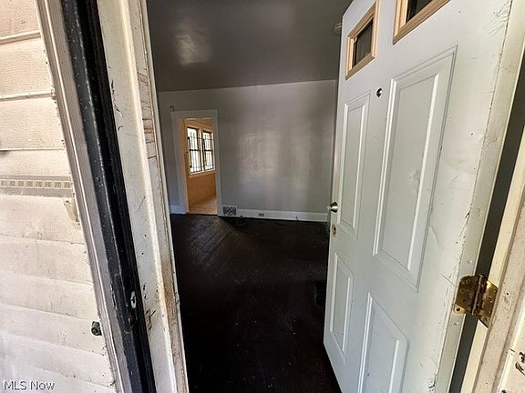 2nd image of 798 Wayside Rd