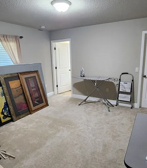 1247 Donegal Dr — Photo 23