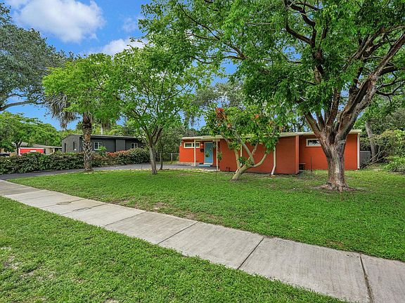 2nd image of 3133 SW 16th Street