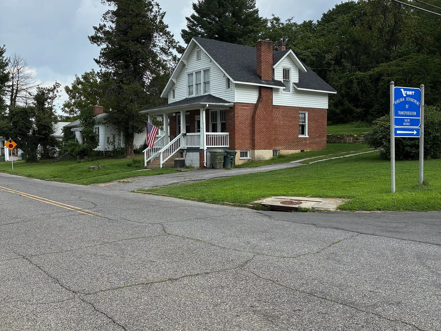 4 bed, 1092 sqft, $1,800 — Photo 2