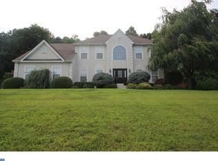 3161 Stillwood Ln, Garnet Valley, PA 19060