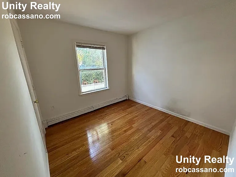 9A Irving St — Photo 17