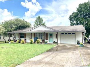 130 Pintar St, Ward, AR 72176